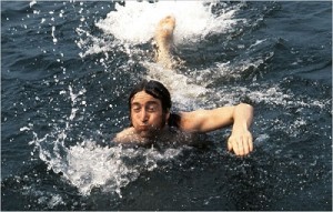 Lennon-Swimming-400